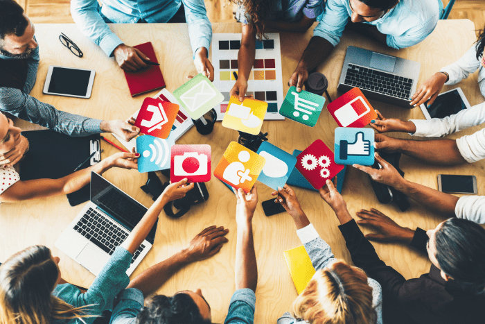 siamo narcisisti ? Come i social influiscono sul nostro comportamento